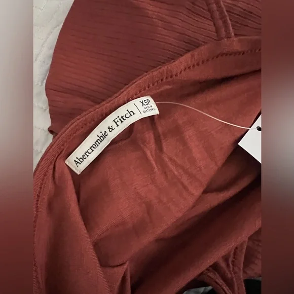 Abercrombie & Fitch Ribbed Knit Midi Dress - Picture 6 of 8